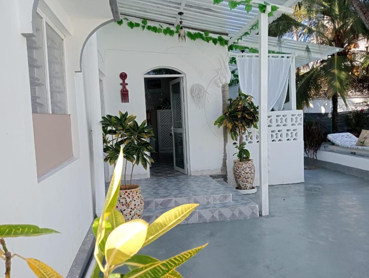 Nyumba Tulivu Apartment Watamu Exterior photo